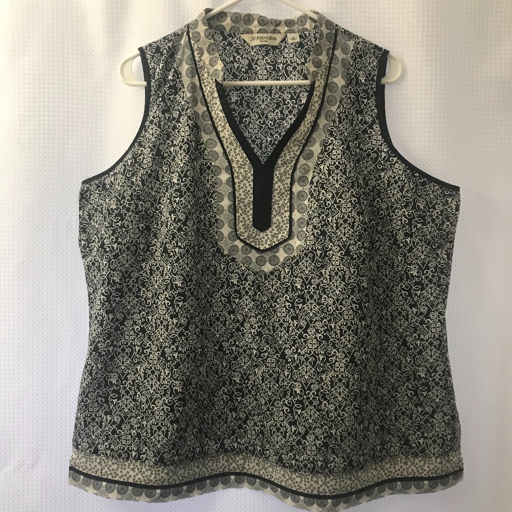 St. John's Bay Sleeveless Black and White Shirt